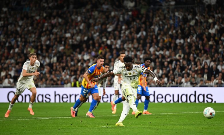 ريال مدريد قبل موقعة أنفيلد.. أزمة خفية تهدد الانسجام رغم العلامة الكاملة